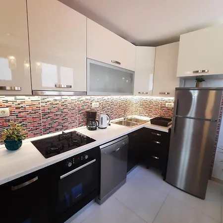 Centar Three Palms Apartamento Makarska