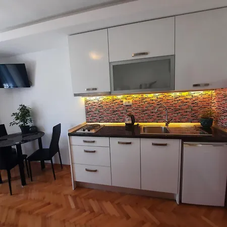 Centar Three Palms *