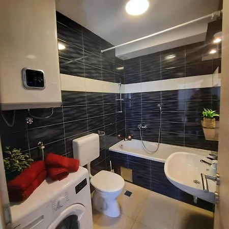 Centar Three Palms Makarská