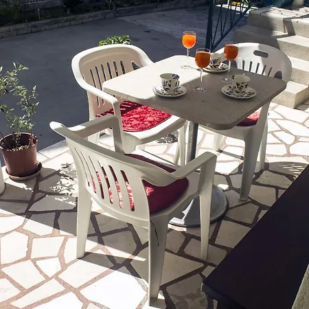 Centar Three Palms * Makarská