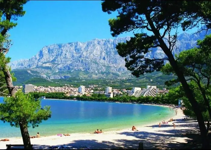 Centar Three Palms * Makarska