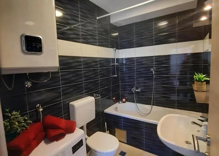 Centar Three Palms Makarska