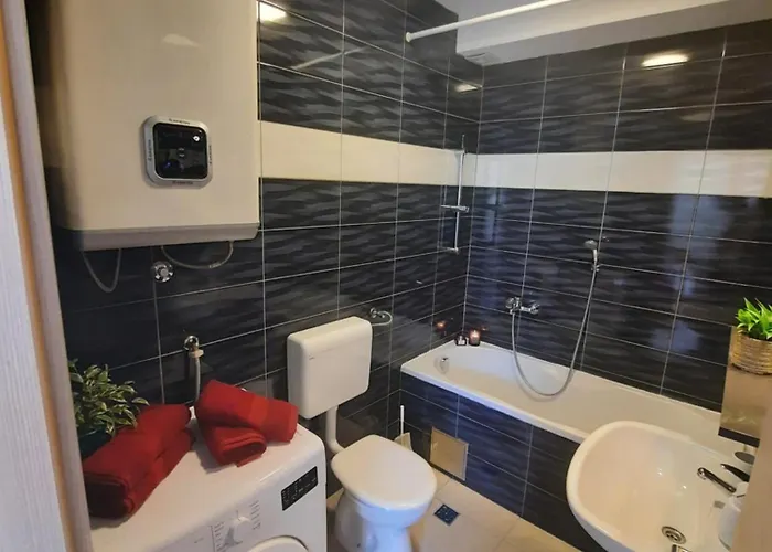 Centar Three Palms Apartment