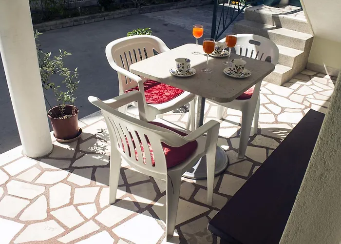 Centar Three Palms * 马卡尔斯卡